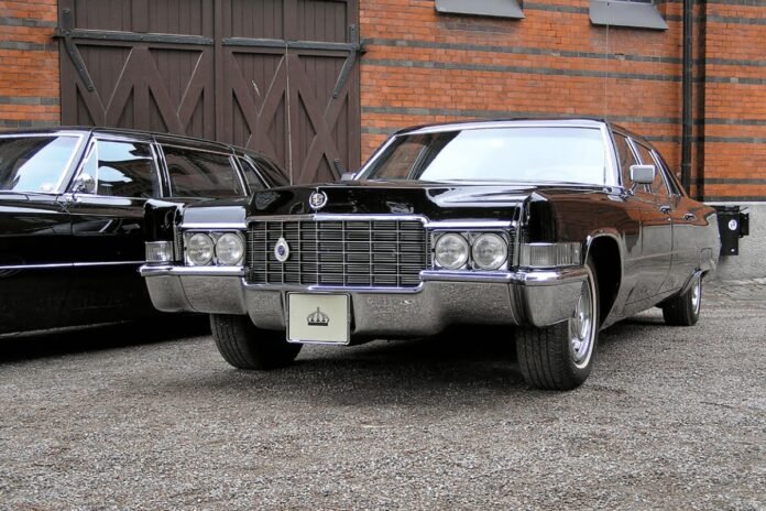 The Cadillac has 8 seats (including the driver), and is occasionally used at special events. Photo: Roland Brinkberg/Swedish Royal Court © Kungl. Hovstaterna