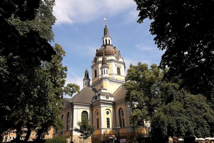 View from the cemetery of the Katarina Church in Södermalm, Stockholm. Photo: Gerda Arendt (CC BY-SA 4.0)