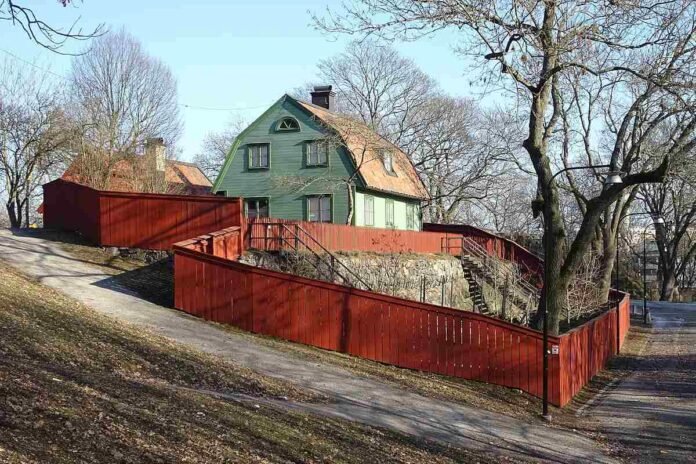 Buildings in the Stenkolet block in Vitabergen, Stockholm.