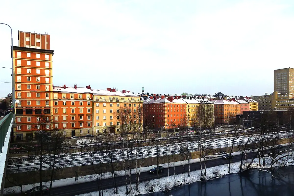 The Atlas area as it looks today. View from Sankt Eriksbron, with the Bonnier Building along the right-hand side. Photo: Holger.Ellgaard (CC BY-SA 3.0)
