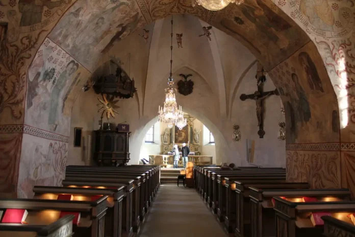 Interior from Bromma Church in Stockholm. Photo: Jssfrk (CC0)