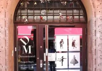 Entry to the Dance Museum in Stockholm. Photo: Holger.Ellgaard. (CC BY-SA 4.0)