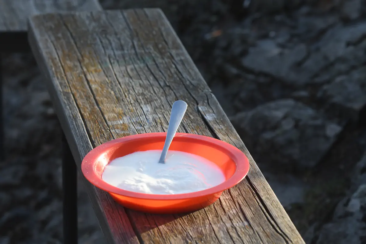 Långfil has a very special consistency: stringy, but it usually releases completely from the spoon.