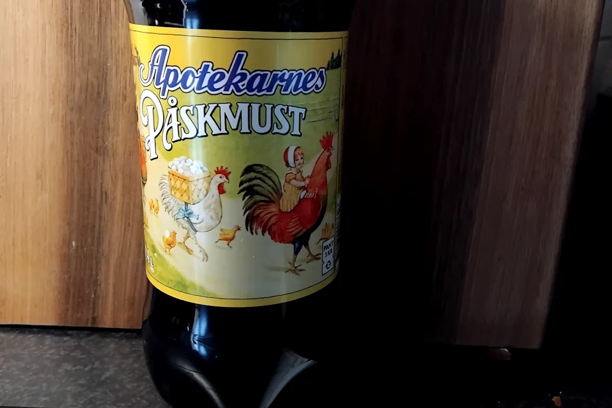 At Easter, Sweden fills with påskmust — a dark, spiced tradition that returns every spring.