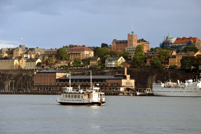View from Stockholm's Ström towards Fotografiska on Stadsgårdskajen in Södermalm. Photo: Steven Lek (CC BY-SA 4.0)