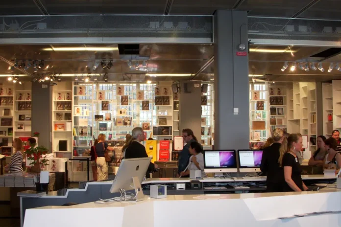 The entrance hall at Fotografiska on Södermalm in Stockholm. Photo: Holger.Ellgaard (CC BY-SA 3.0)