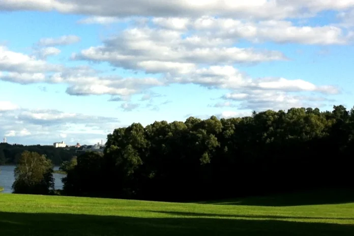 View towards Hagaparken, just north of central Stockholm. Photo: Slava Vishnyakov (CC BY 3.0)