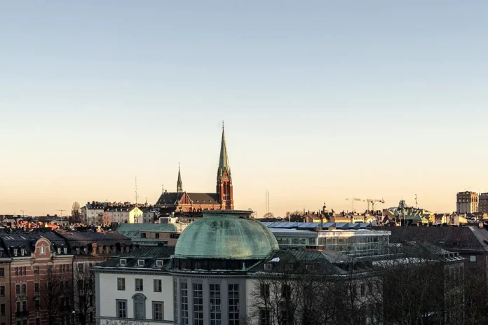 S:t Johannes Church seen towards the southeast, from Observatoriekullen in central Stockholm. Photo: I99pema (CC BY-SA 3.0)