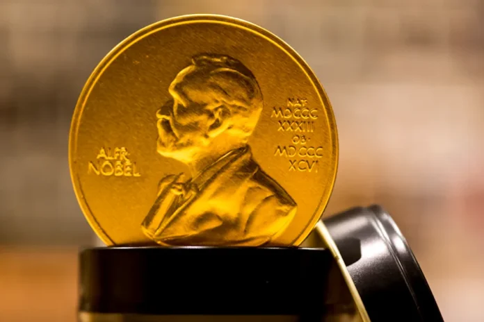 The chocolate medal traditionally served at the Nobel Banquet. © Nobel Prize Outreach. Photo: Alexander Mahmoud
