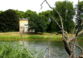 View from Hagaparken, Stockholm, with Gustav III’s Pavilion in the background. Photo: Guillaume Baviere (CC BY-SA 2.0)