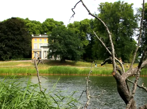 View from Hagaparken, Stockholm, with Gustav III’s Pavilion in the background. Photo: Guillaume Baviere (CC BY-SA 2.0)