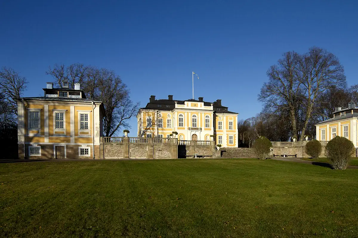 Exterior view of Steninge Palace. Photo: Brorsson (CC BY-SA 3.0)