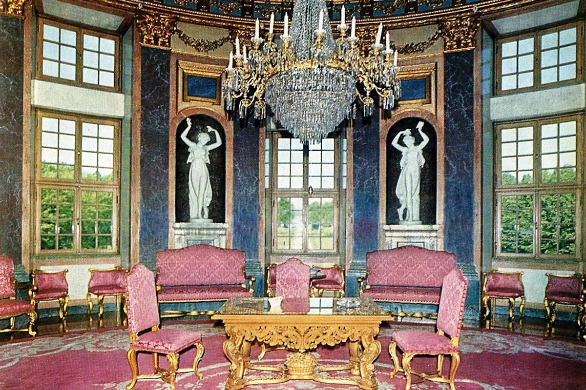 The Oval Salon at Steninge Palace in northern Stockholm. Photo: Erik Liljeroth (Public domain)