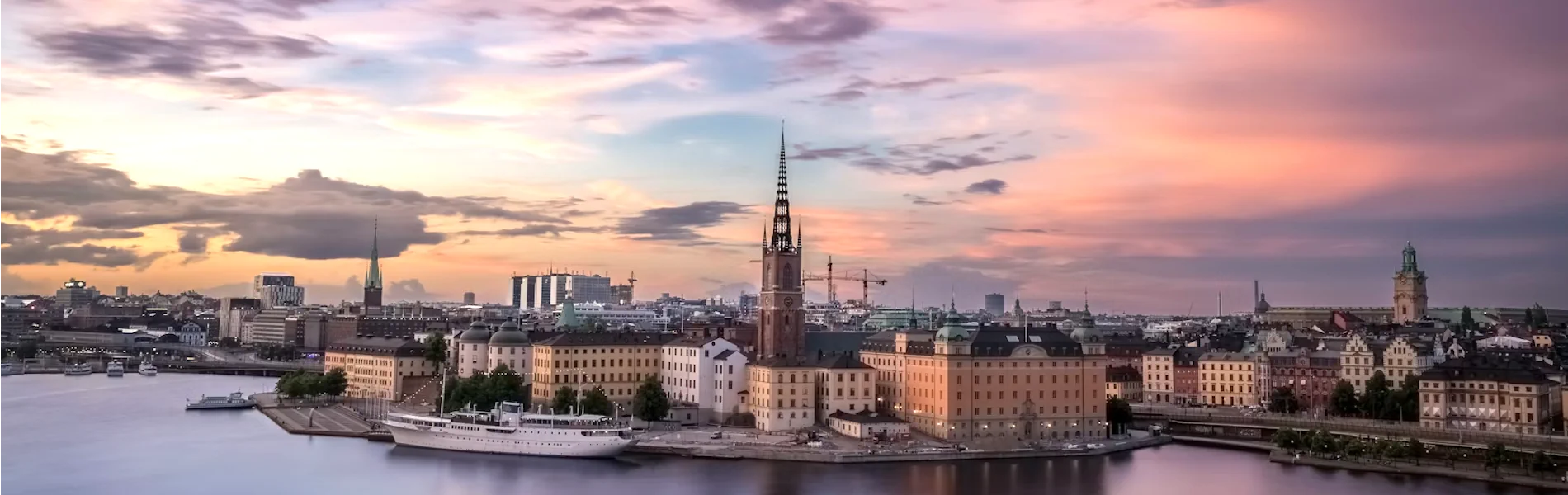 Classic Stockholm skyline view from Mariaberget on Södermalm. Photo: Raphael Andres (Unsplash.com)