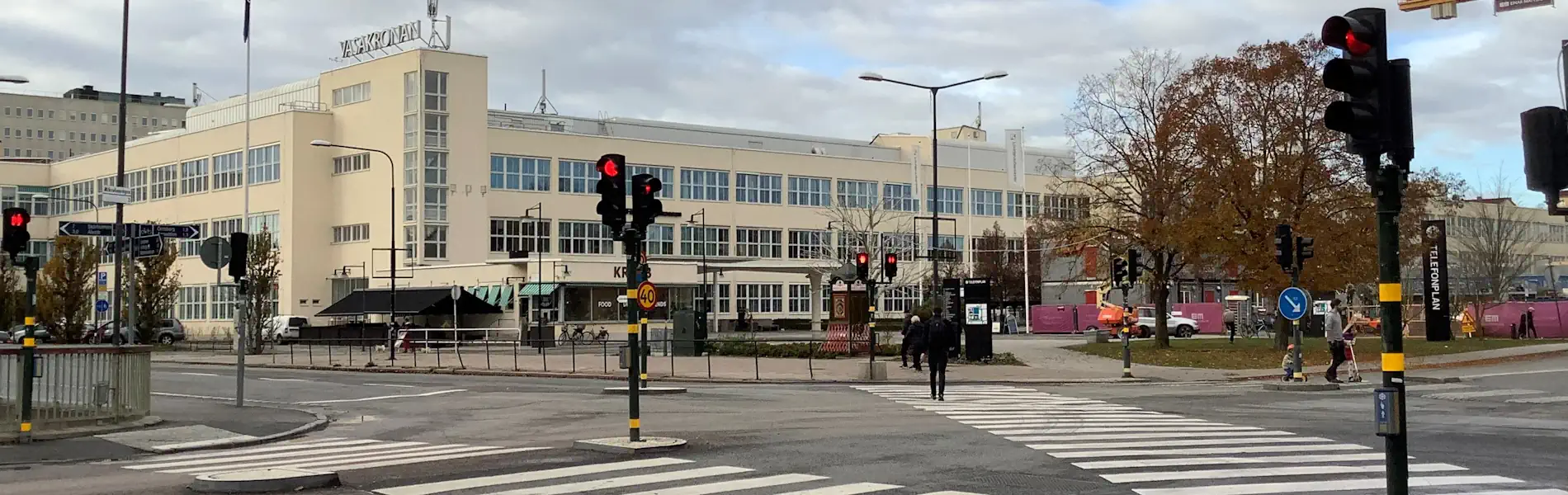 Telefonplan in southern Stockholm, view from the metro toward the former Ericsson factory complex. Photo: Sinikka Halme (CC BY-SA 4.0)