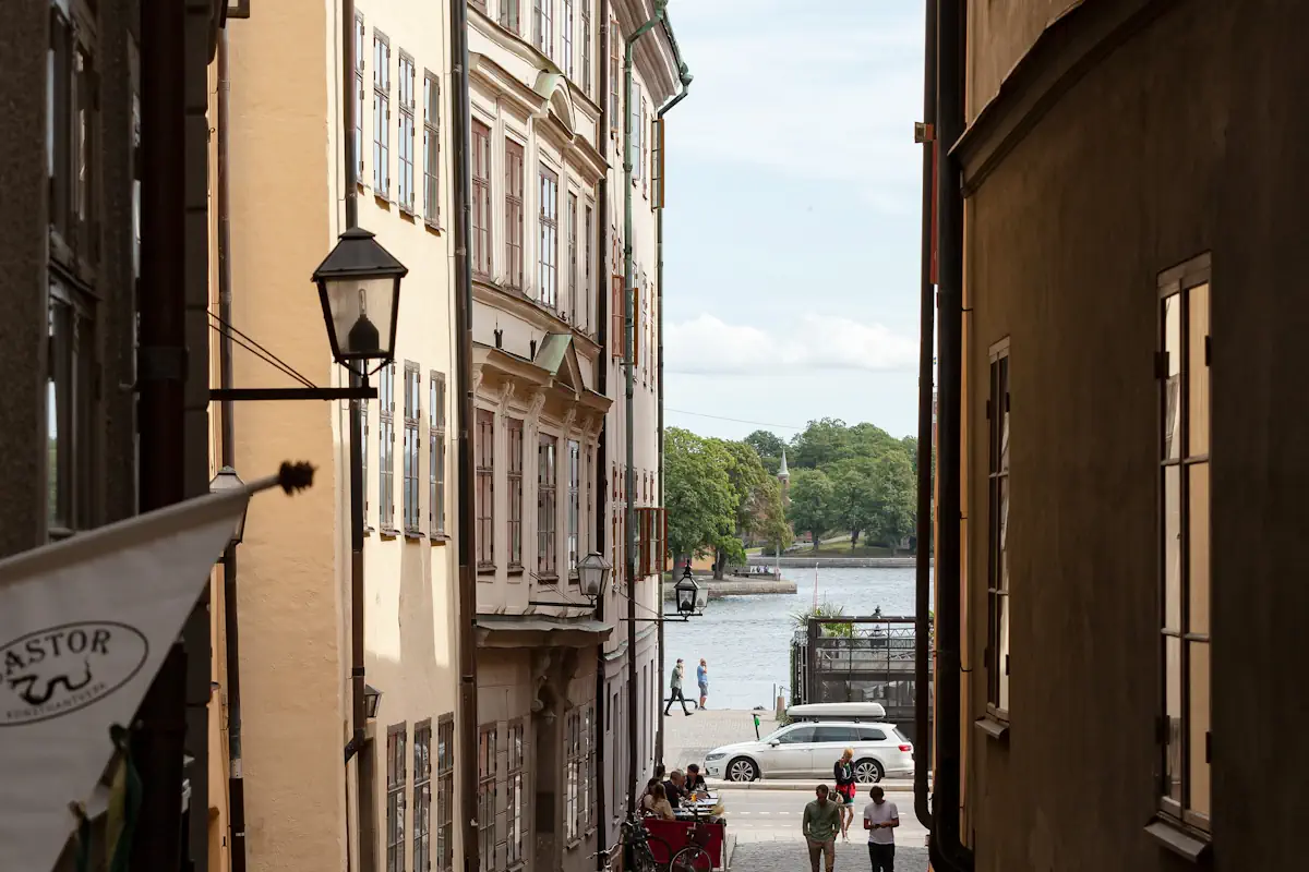 Drakens Gränd on the eastern side of Gamla Stan, looking toward the Saltsjön.